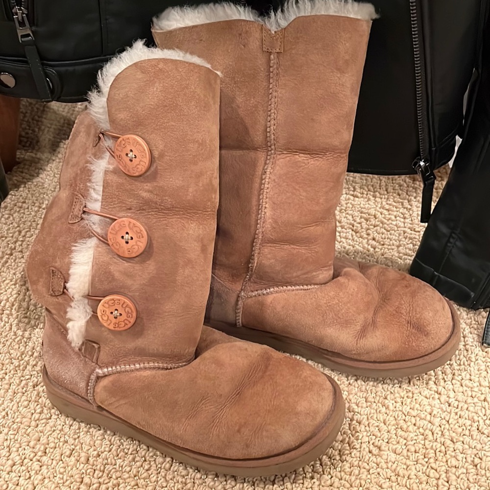 Tall UGG boots with buttons